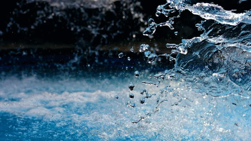 Balia ogrodowa z hydromasażem: jak dbać o dysze i układ napowietrzania