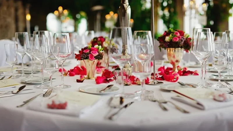 Polska porcelana: elegancki serwis obiadowy na święta i na co dzień